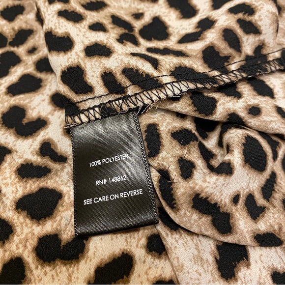 Torrid Womens Shirt sz 3 Animal Print Harper Georgette Pullover 3/4 Sleeve - Picture 5 of 6